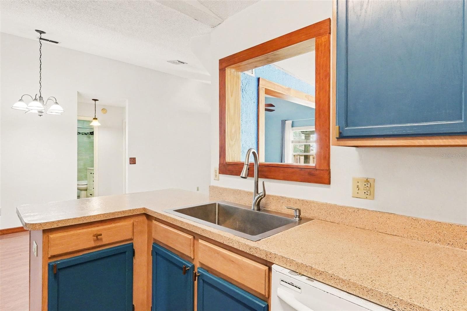 Single Family Residence at 8625 REDSKIN CT, ORLANDO, photo 14 of 31