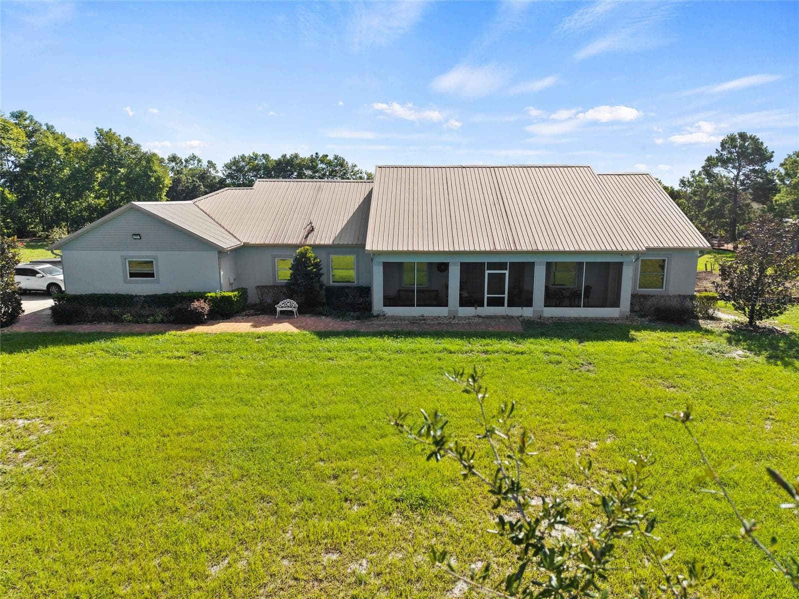 Single Family Residence at 281 GERBER DAIRY RD, WINTER HAVEN, photo 2 of 41