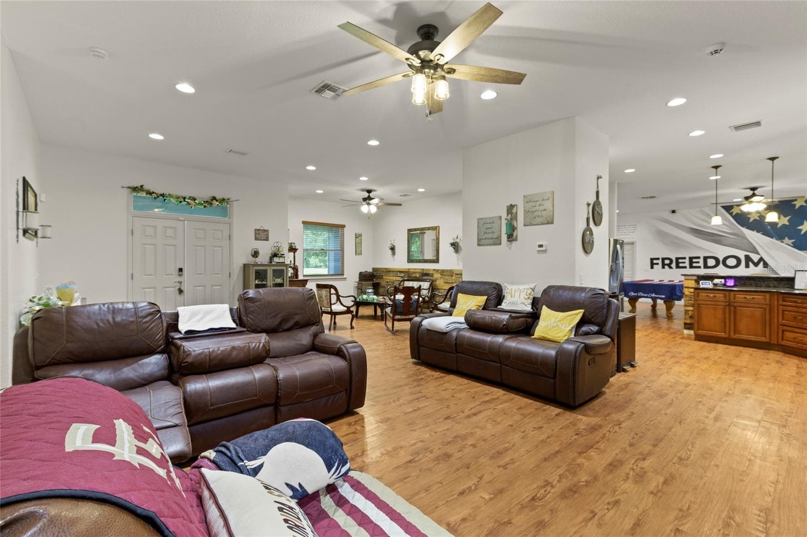 Single Family Residence at 281 GERBER DAIRY RD, WINTER HAVEN, photo 9 of 41