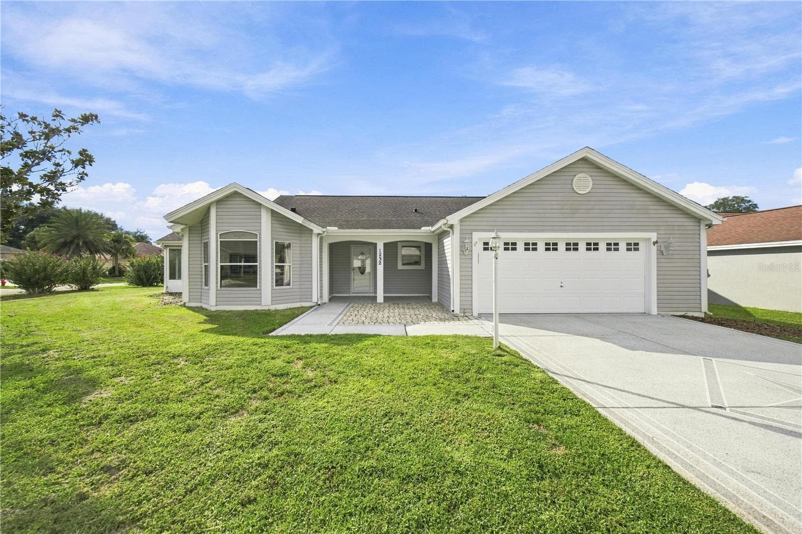 Single Family Residence at 1232 CABELLA CIR, THE VILLAGES, photo 2 of 44