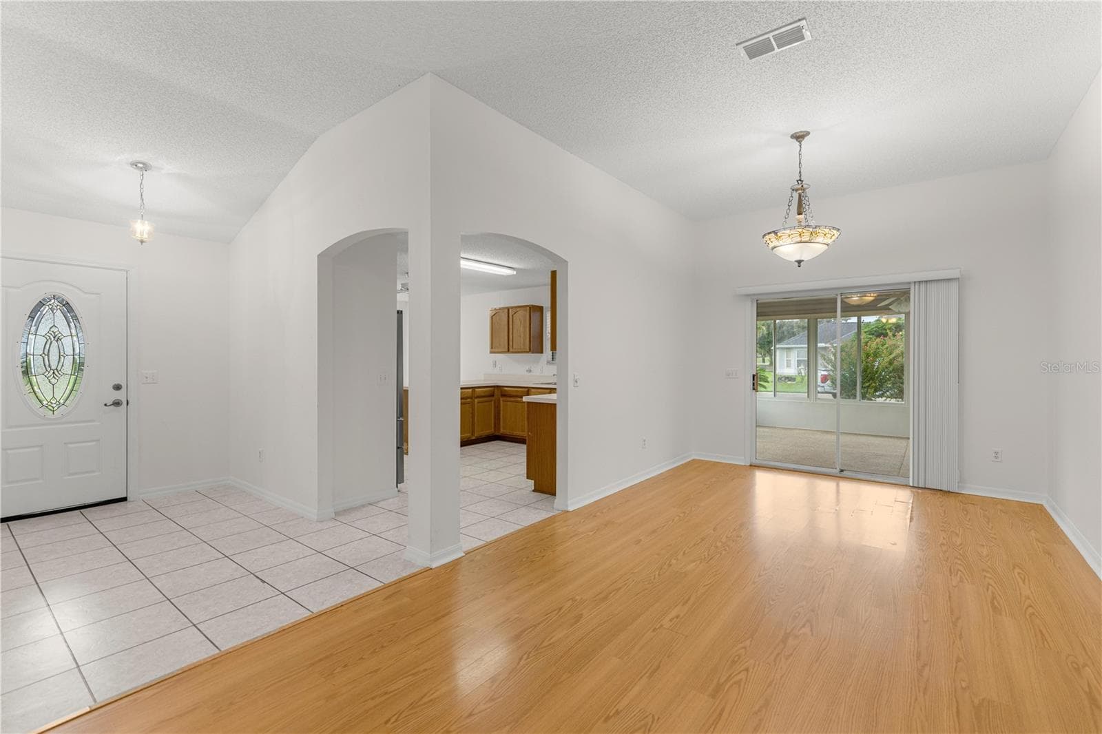 Single Family Residence at 1232 CABELLA CIR, THE VILLAGES, photo 10 of 44