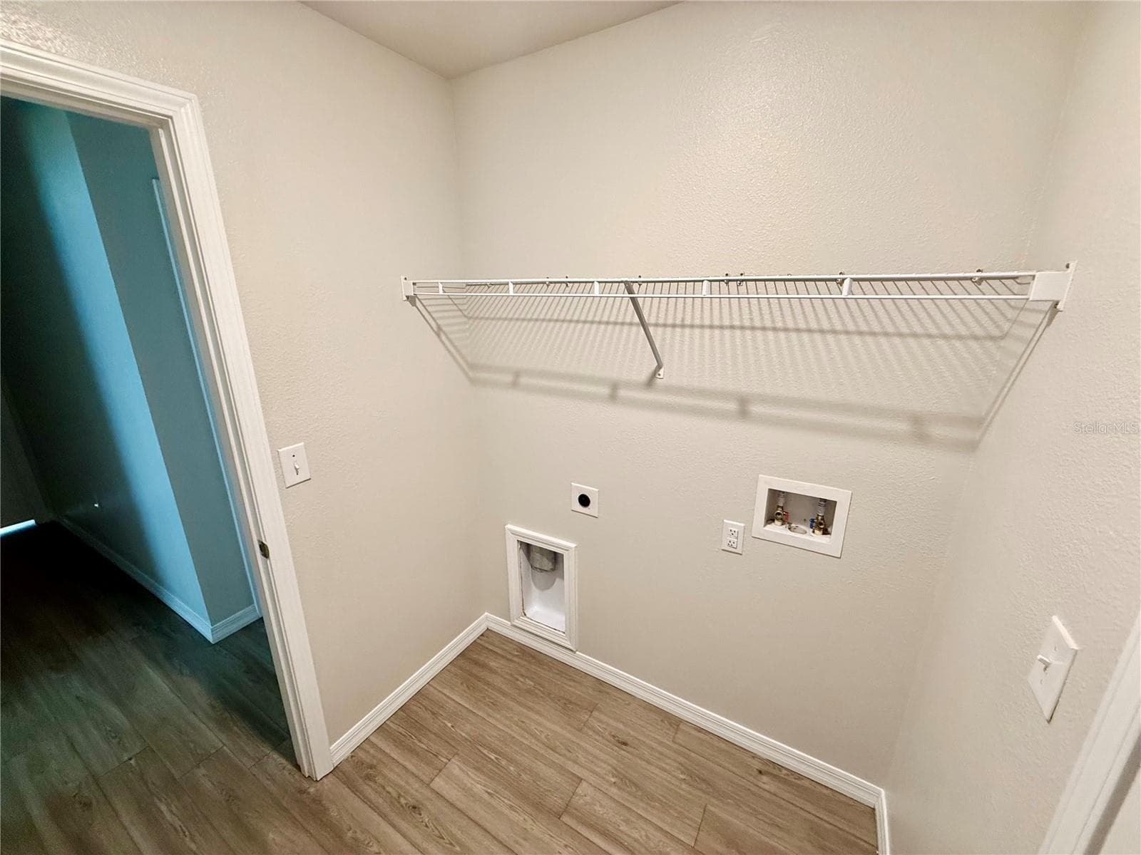 Single Family Residence at 1127 GRAND CYPRESS CT, JACKSONVILLE, photo 6 of 12