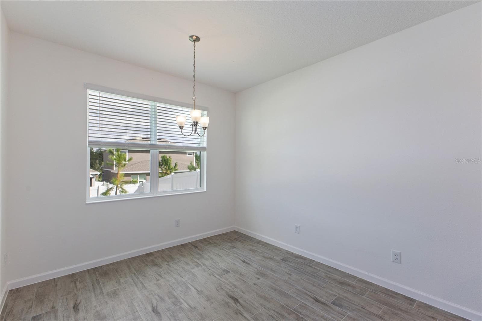 Single Family Residence at 2252 SIRENA LN, MOUNT DORA, photo 10 of 16
