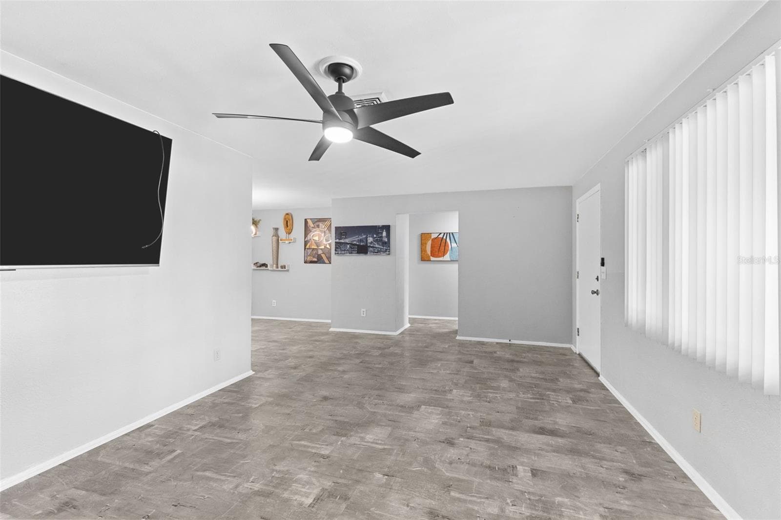Single Family Residence at 1283 EDENVILLE AVE, CLEARWATER, photo 6 of 38