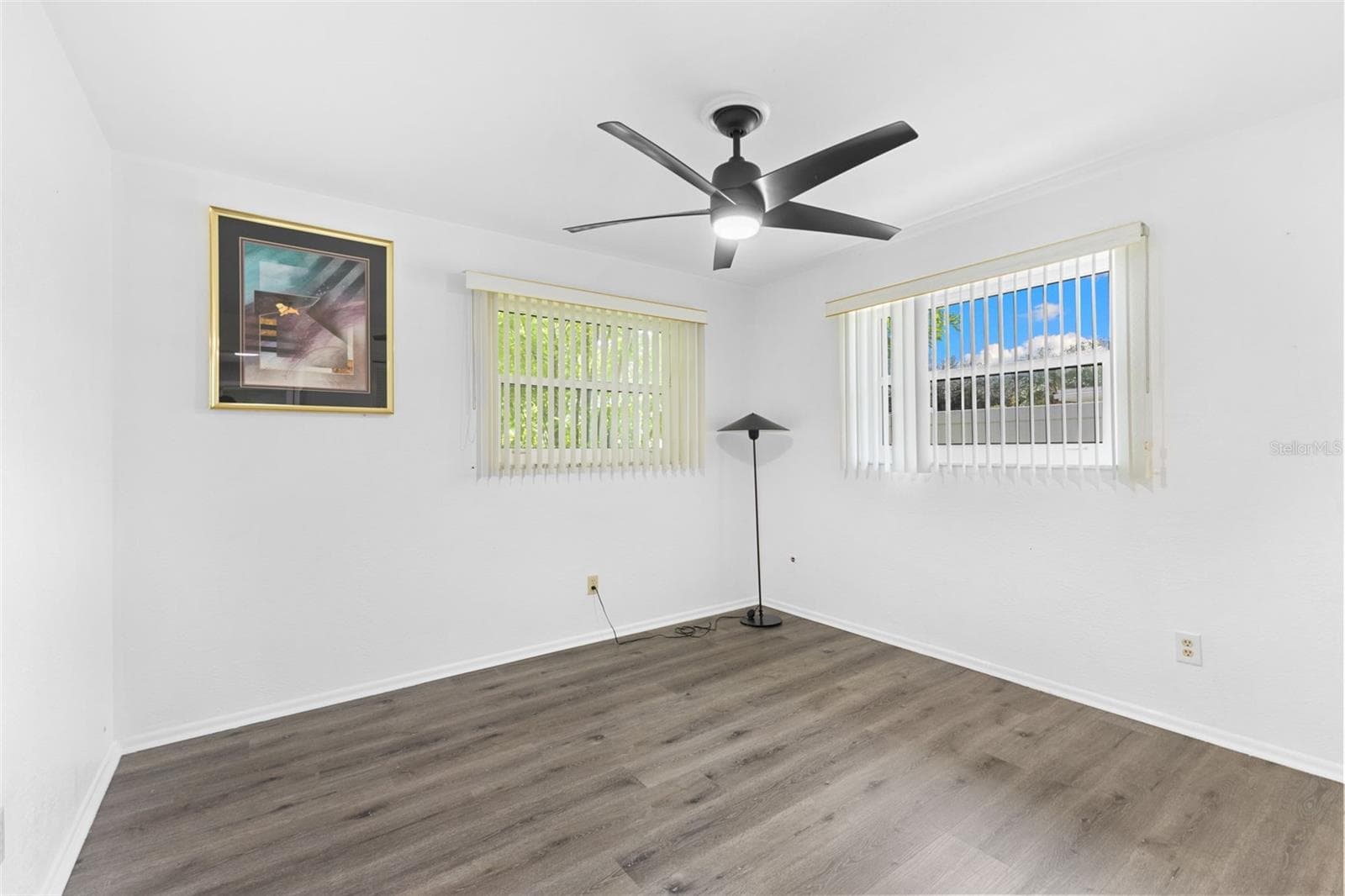 Single Family Residence at 1283 EDENVILLE AVE, CLEARWATER, photo 8 of 38