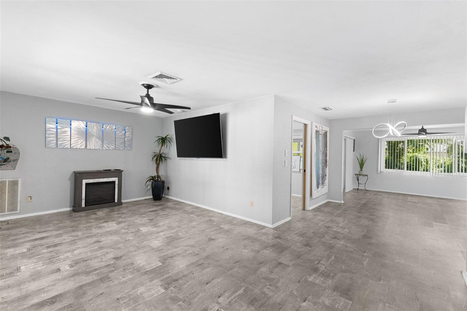 Single Family Residence at 1283 EDENVILLE AVE, CLEARWATER, photo 13 of 38