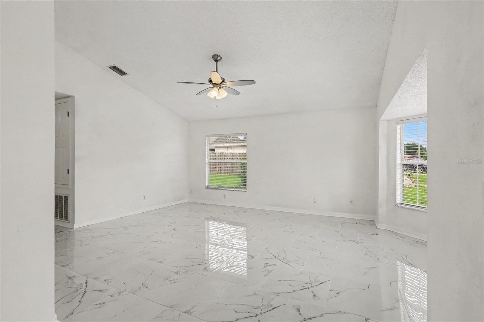 Single Family Residence at 301 BOUGAINVILLEA ST NW, PALM BAY, photo 5 of 37