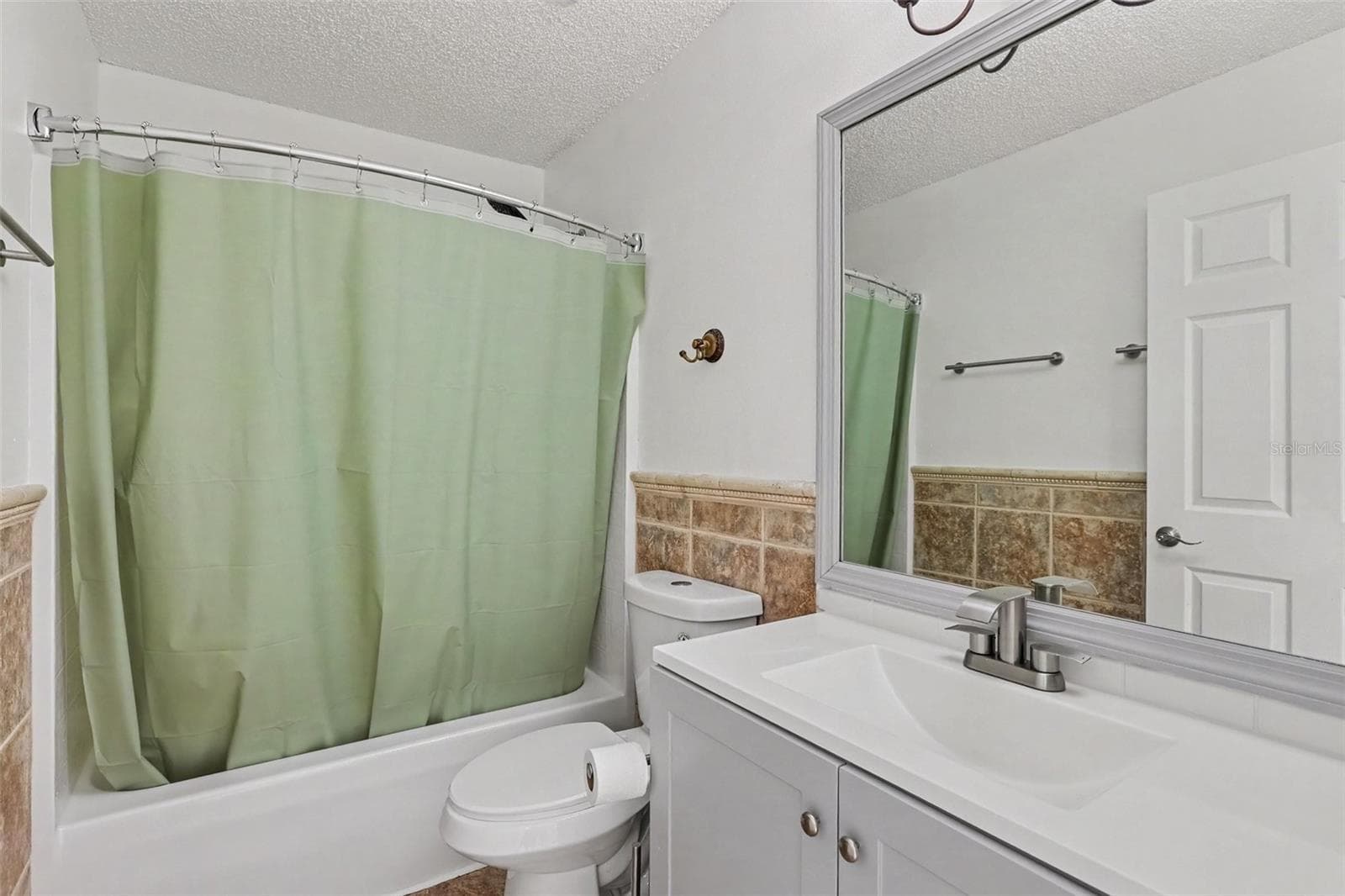 Single Family Residence at 301 BOUGAINVILLEA ST NW, PALM BAY, photo 11 of 37