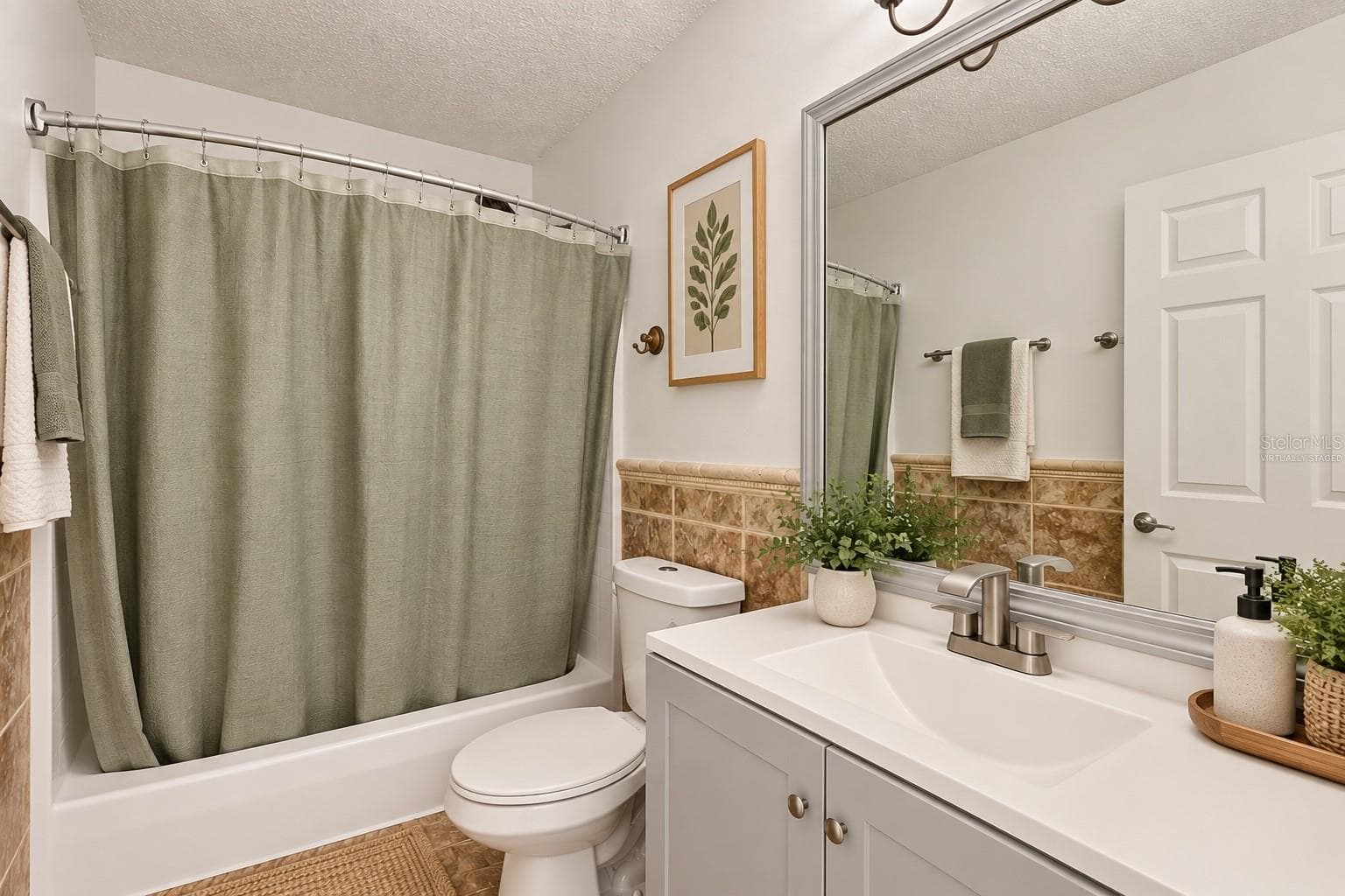 virtually staged - 301 BOUGAINVILLEA ST NW, PALM BAY