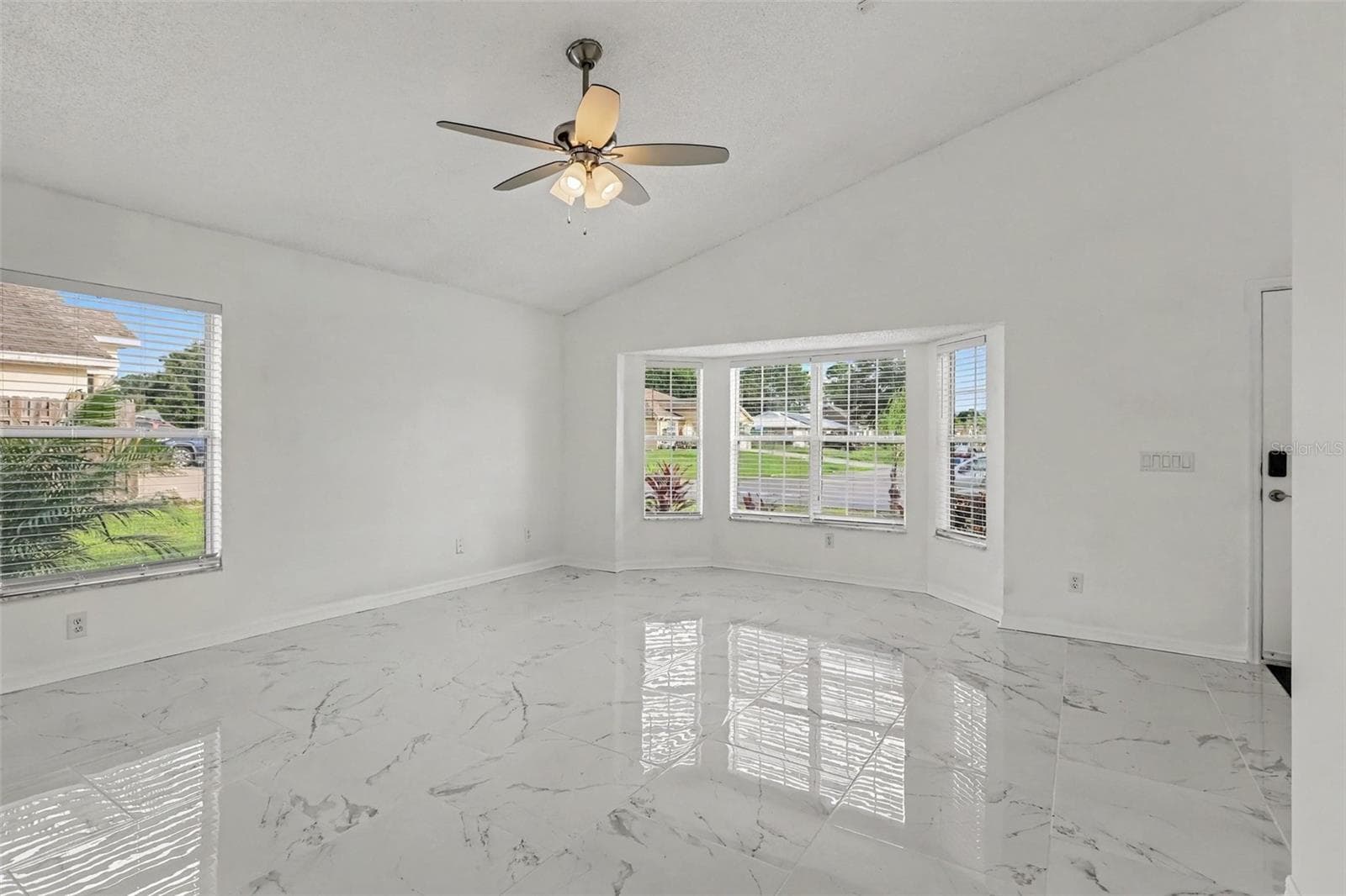 Single Family Residence at 301 BOUGAINVILLEA ST NW, PALM BAY, photo 21 of 37