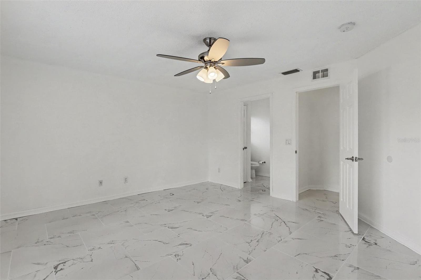 Single Family Residence at 301 BOUGAINVILLEA ST NW, PALM BAY, photo 22 of 37