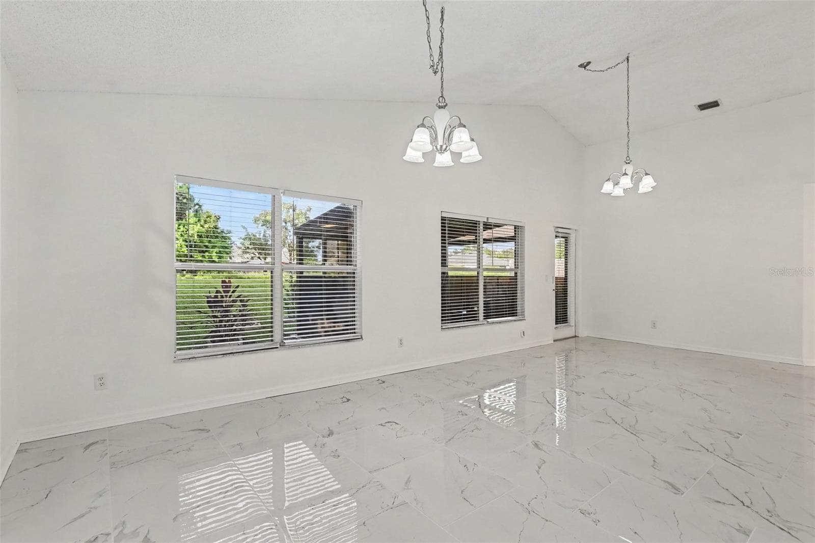 Single Family Residence at 301 BOUGAINVILLEA ST NW, PALM BAY, photo 26 of 37