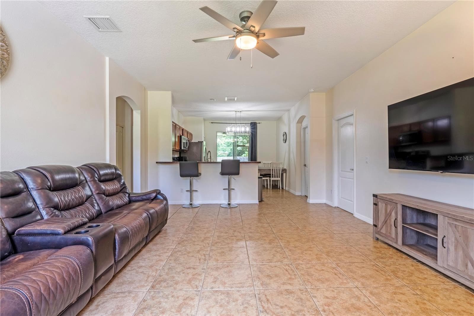 Single Family Residence at 3348 GRAND AVE, DELAND, photo 10 of 37