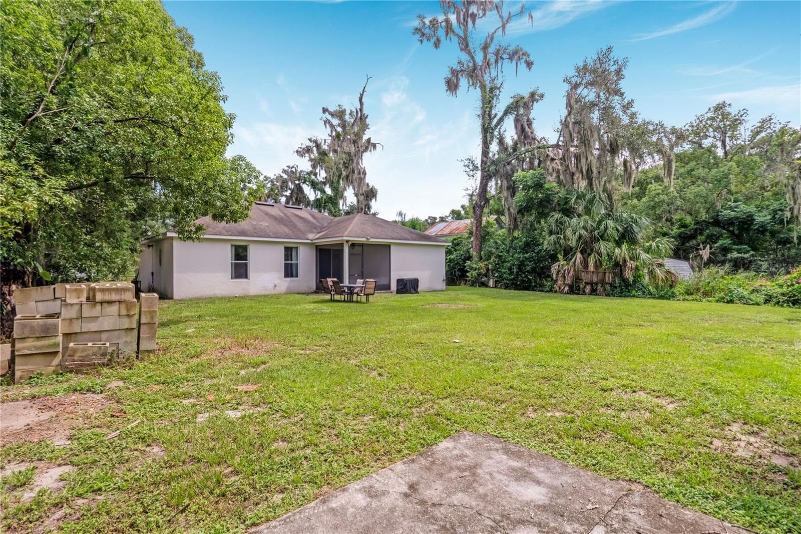 Single Family Residence at 3348 GRAND AVE, DELAND, photo 29 of 37