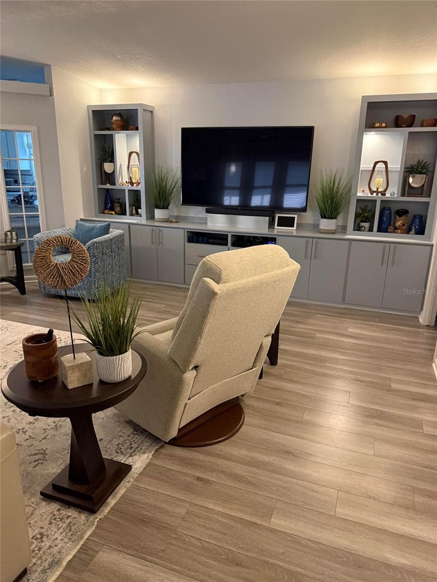 Manufactured Home at 5109 8TH B ST E, BRADENTON, photo 11 of 29