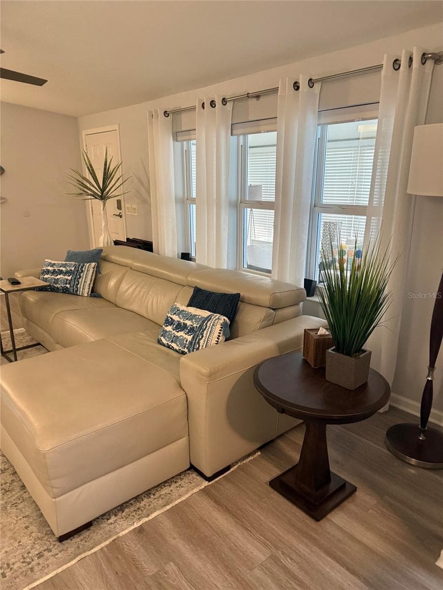 Manufactured Home at 5109 8TH B ST E, BRADENTON, photo 17 of 29