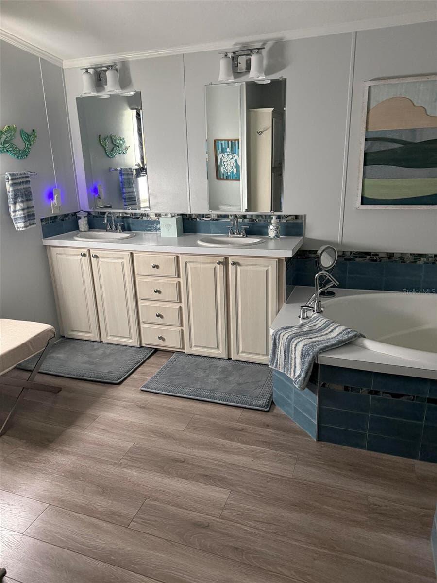 Manufactured Home at 5109 8TH B ST E, BRADENTON, photo 28 of 29