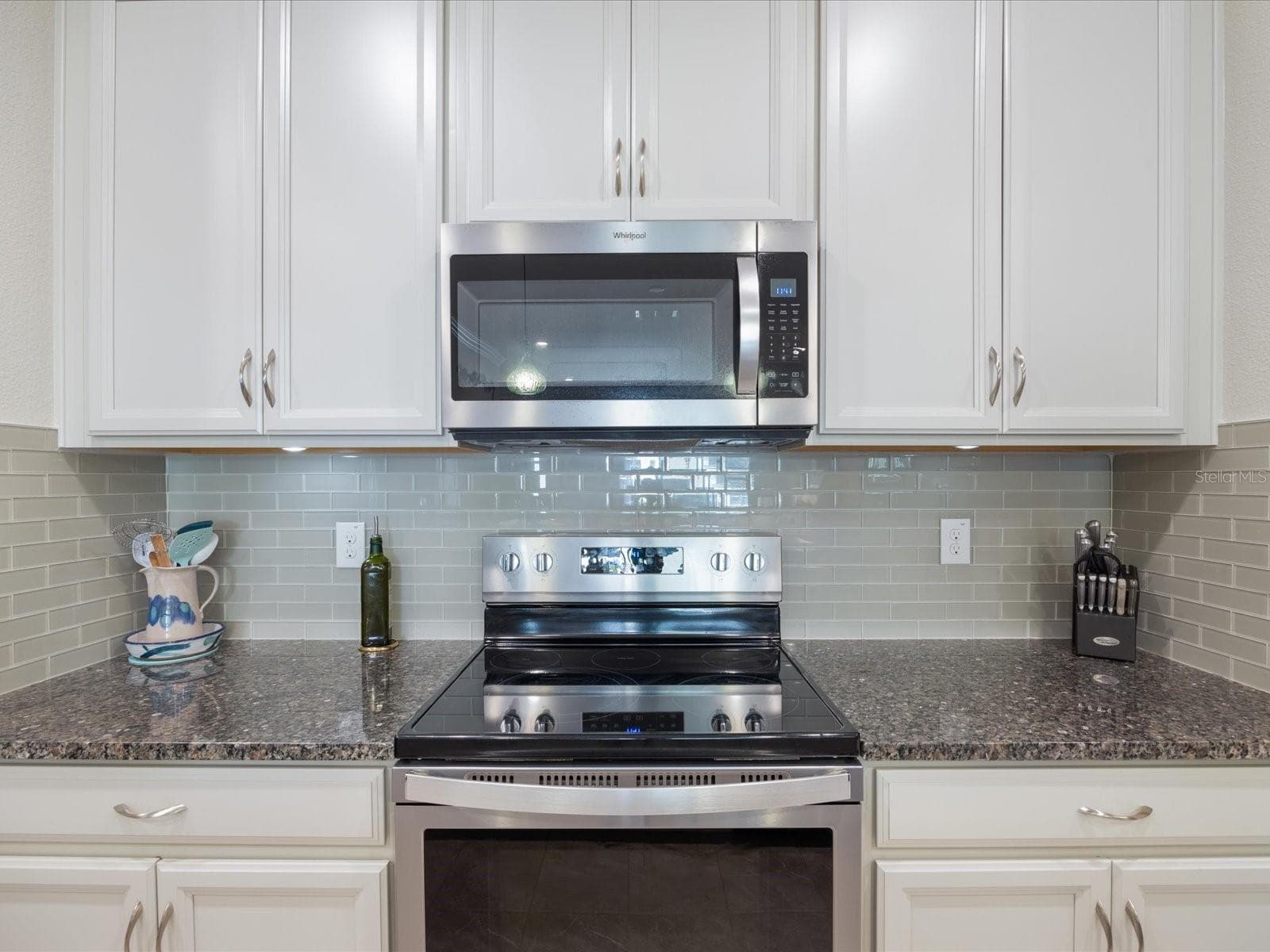 Townhouse at 3010 PALM KEY AVE, OLDSMAR, photo 7 of 57