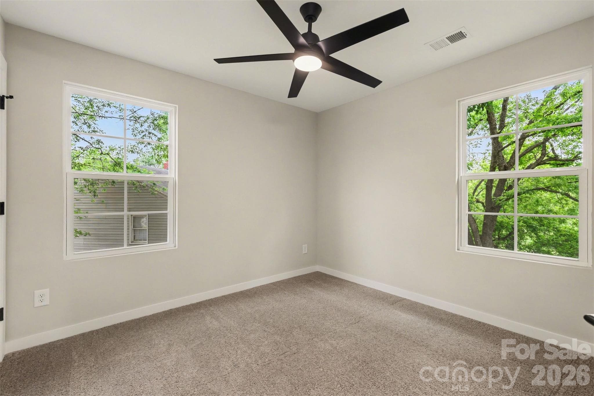 Single Family Residence at 112 E Hilltop Drive, Gastonia, photo 13 of 19