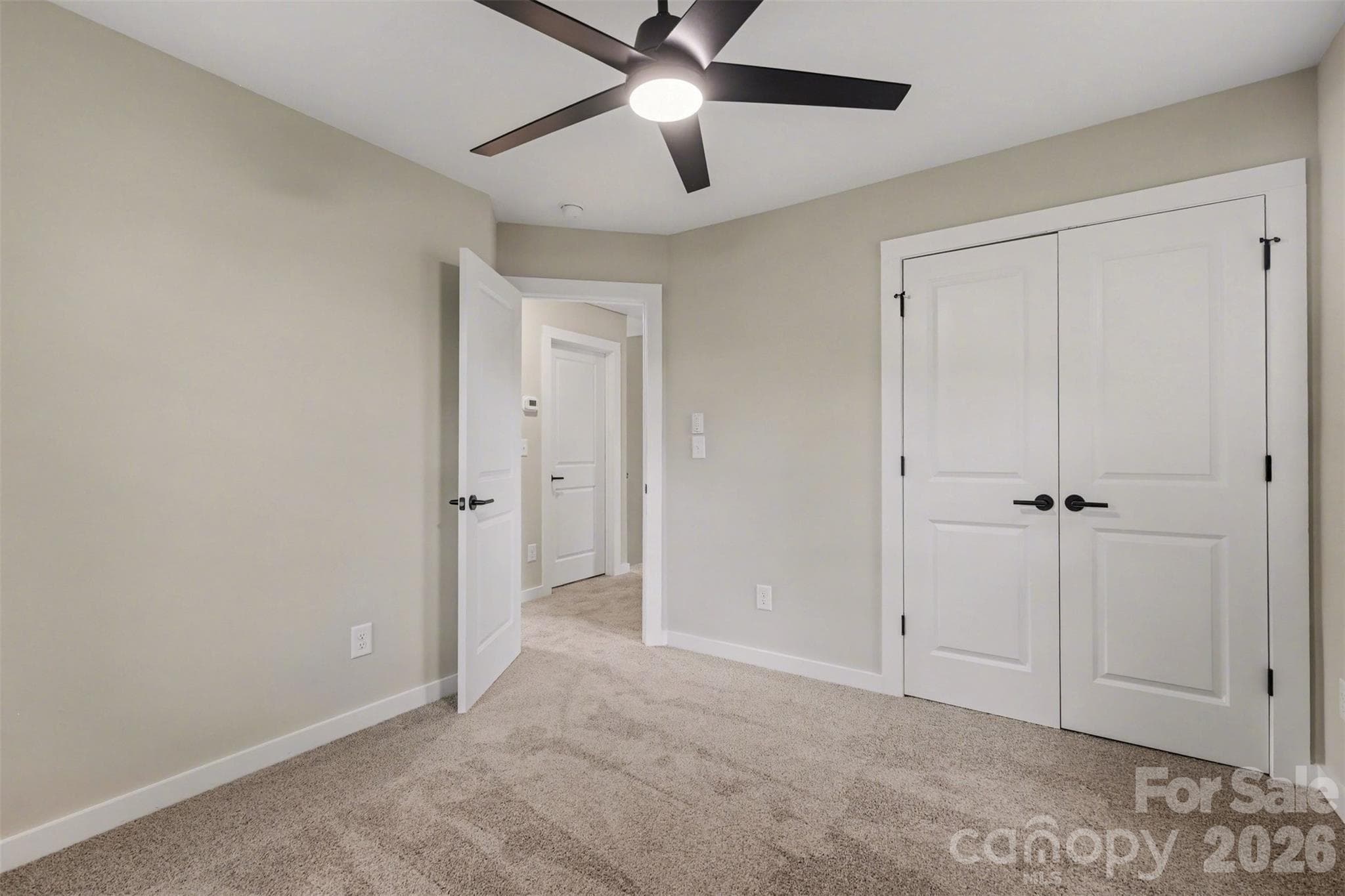 Single Family Residence at 112 E Hilltop Drive, Gastonia, photo 14 of 19