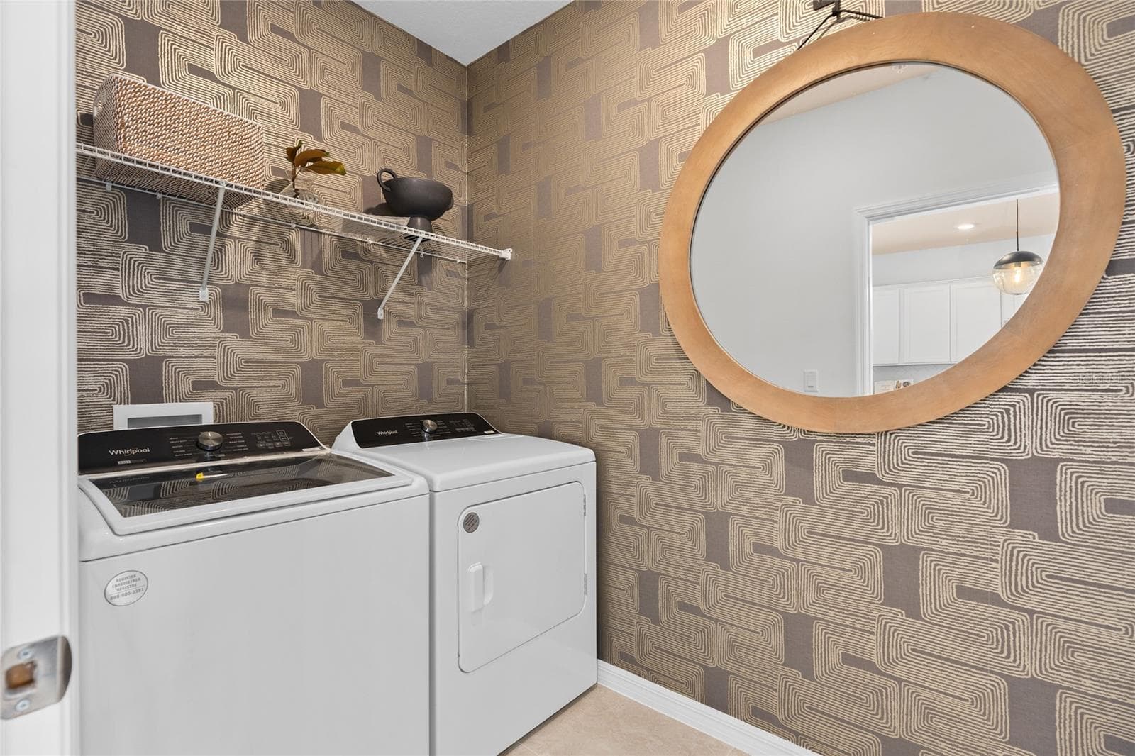 Model Home Design Only. Pictures and furnishings are for illustrative purposes only. Elevations, colors and options may vary. Furniture is for model home staging only. - 6379 ARGENT WOOD DRIVE, WINTER GARDEN