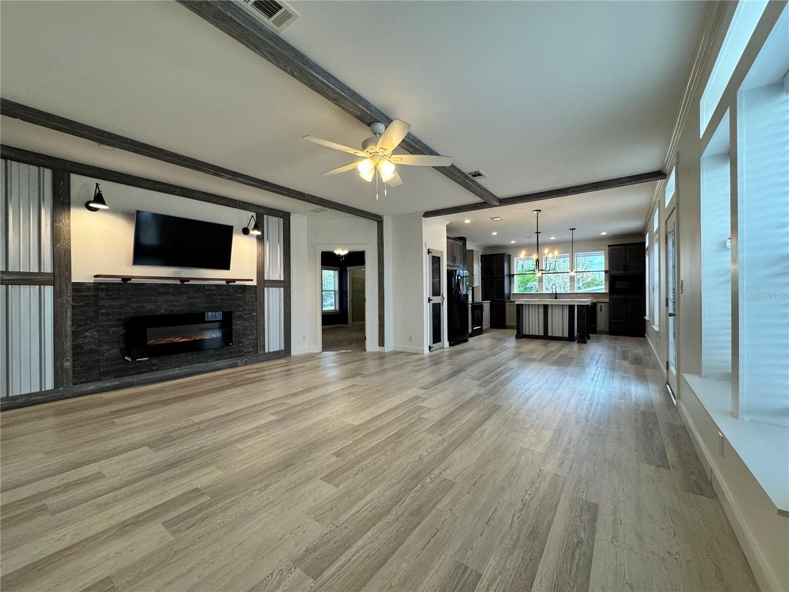 Living room. - 9248 SCEPTER AVE, BROOKSVILLE