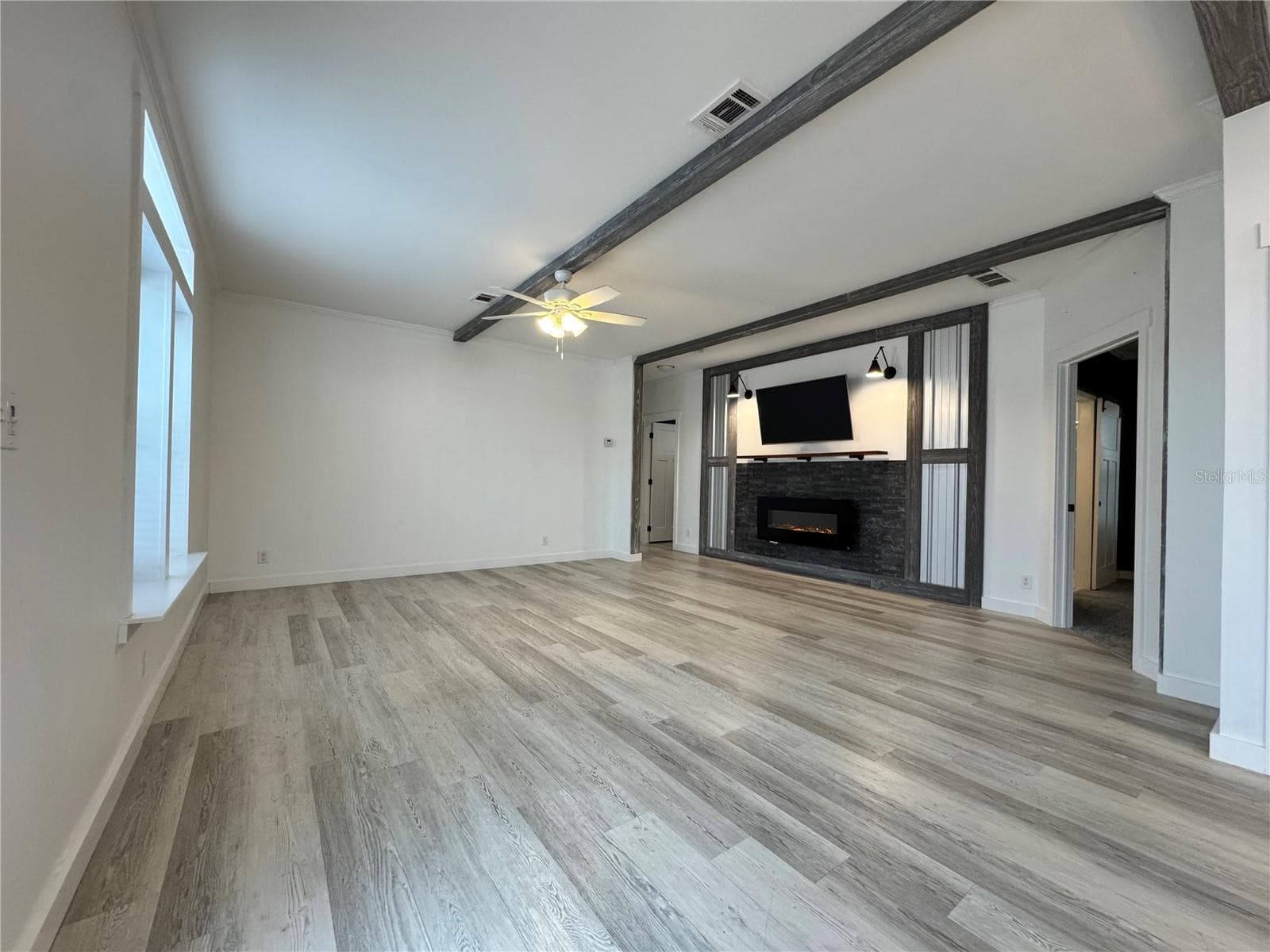 Living room. - 9248 SCEPTER AVE, BROOKSVILLE