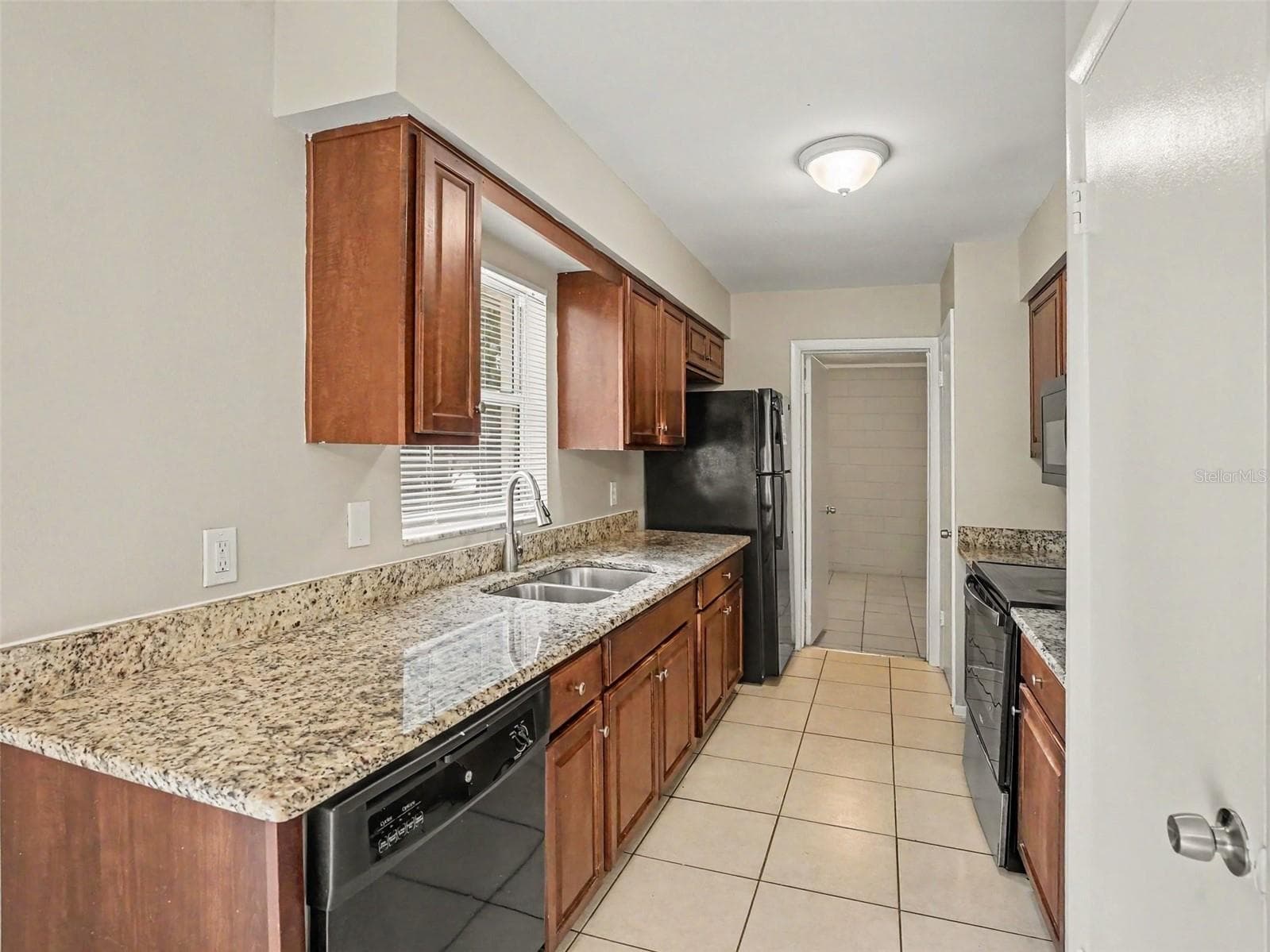 Single Family Residence at 4514 COLBERT CT, ORLANDO, photo 5 of 15