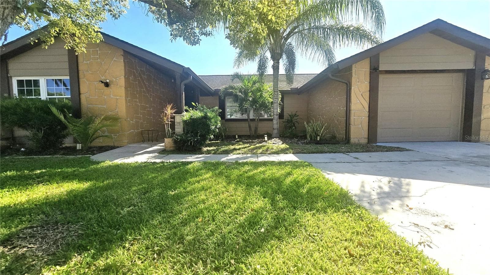 3532 OVERLAND DR