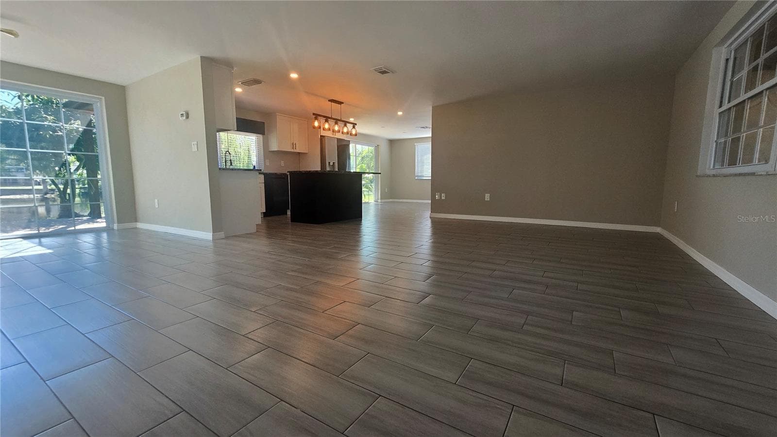 Single Family Residence at 3532 OVERLAND DR, HOLIDAY, photo 4 of 17