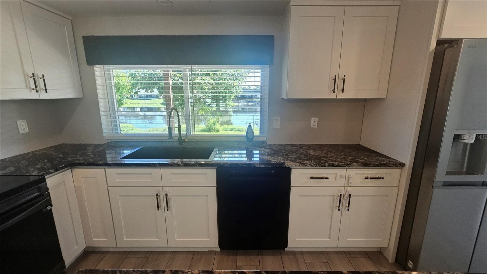 Single Family Residence at 3532 OVERLAND DR, HOLIDAY, photo 6 of 17