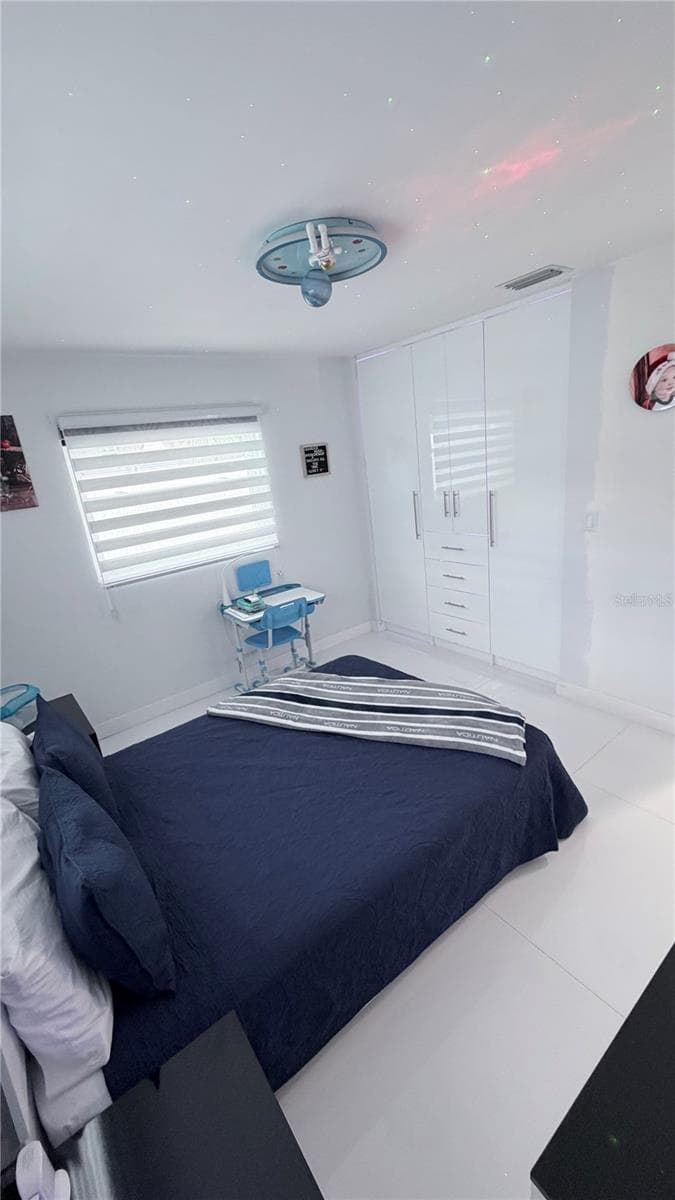 Single Family Residence at 14 S FILLMORE ST, BEVERLY HILLS, photo 5 of 20