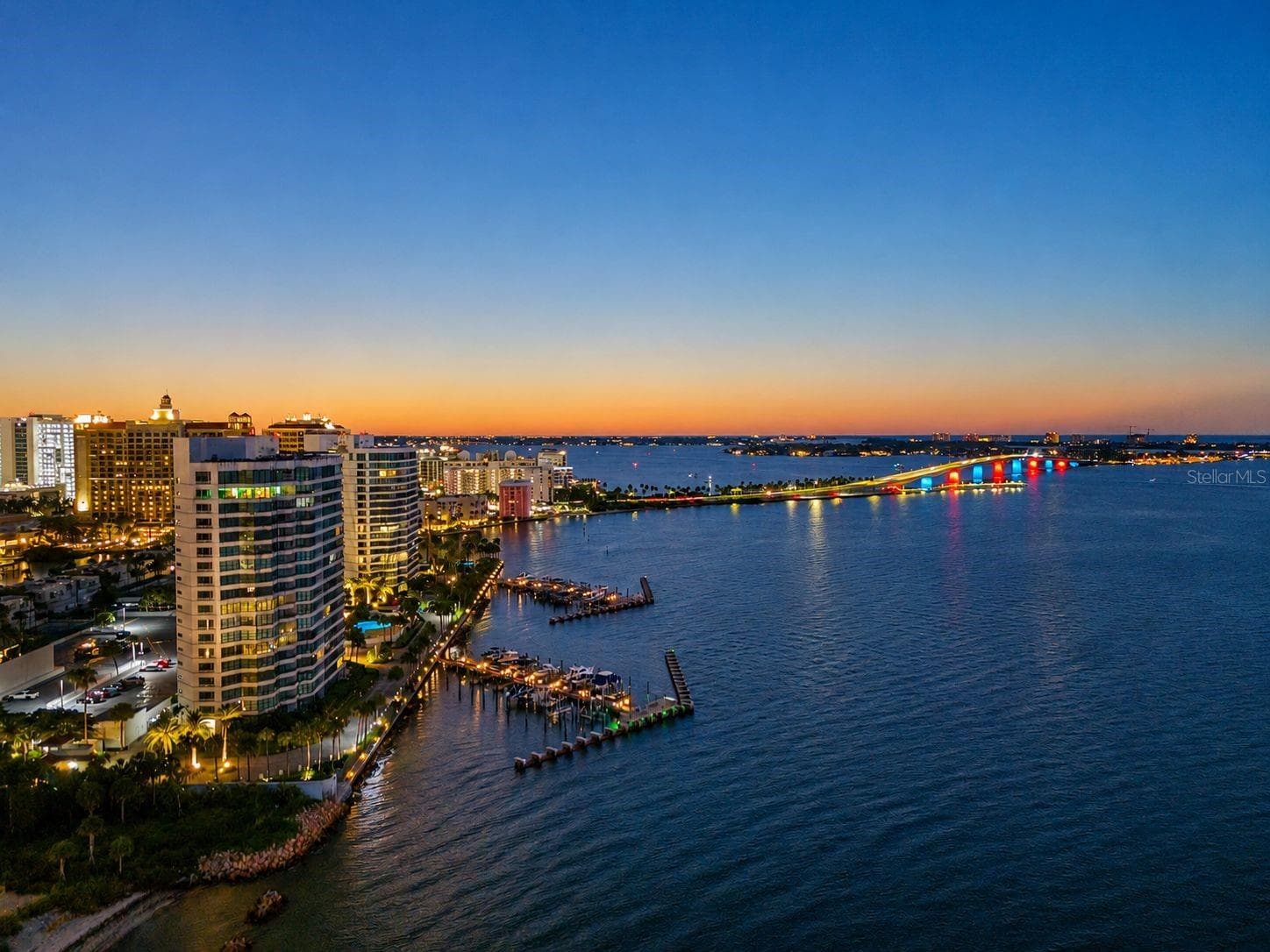 CLOSE TO EVERYTHING SARASOTA HAS TO OFFER - 988 BLVD OF THE ARTS #109, SARASOTA