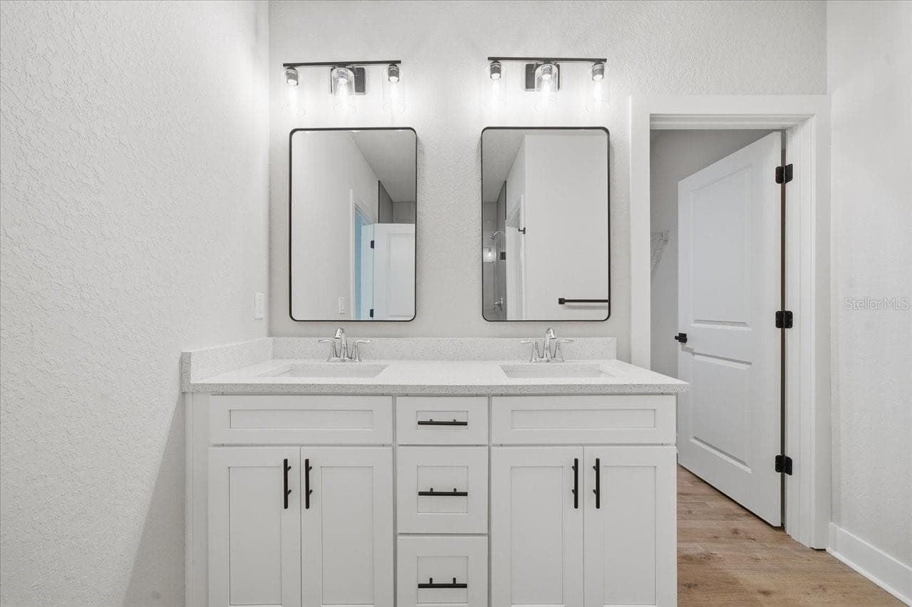 Single Family Residence at 13014 DOWNY WOODPECKER RD, WEEKI WACHEE, photo 19 of 27