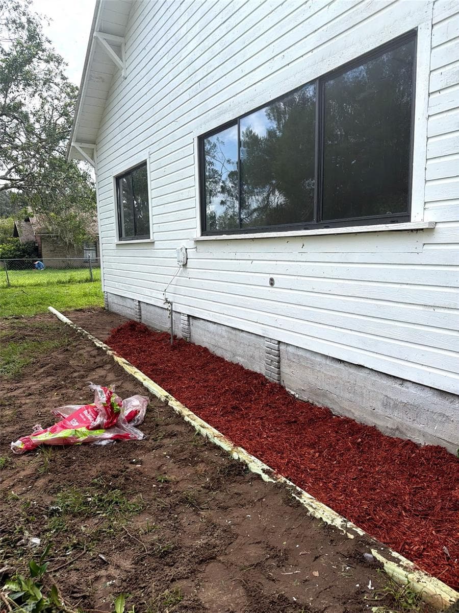 EXTERIOR OF HOME - 38404 MICKLER RD, DADE CITY