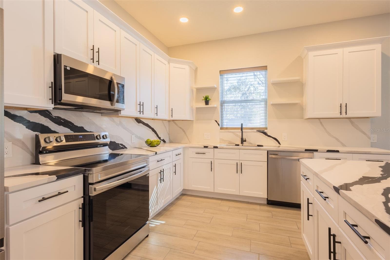 Single Family Residence at 9912 GOLDEN LOOP, NEW PORT RICHEY, photo 13 of 49