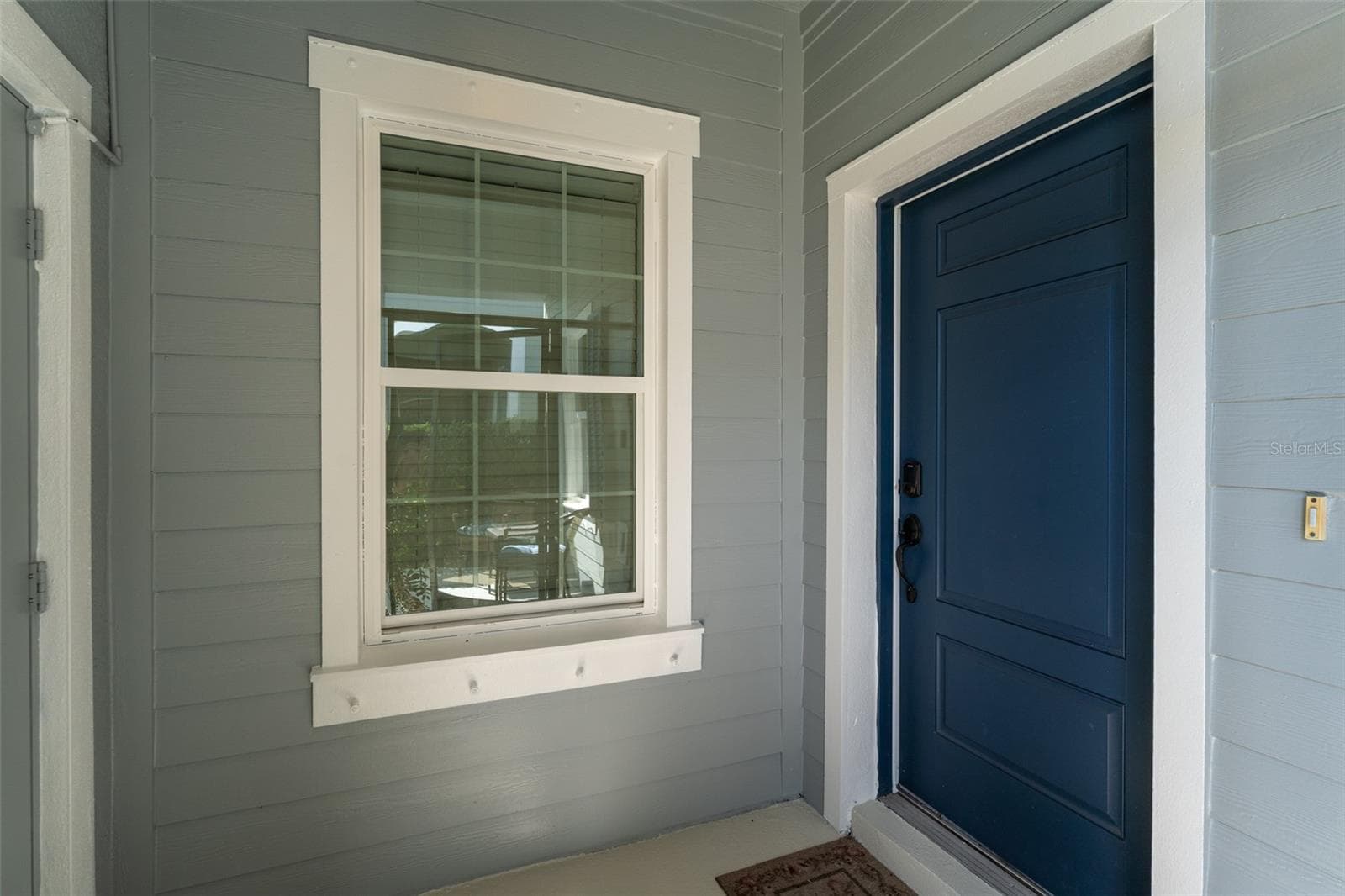 Covered & Screen Enclosed Entryway to  Home - 13533 CIRCA CROSSING DR, LITHIA