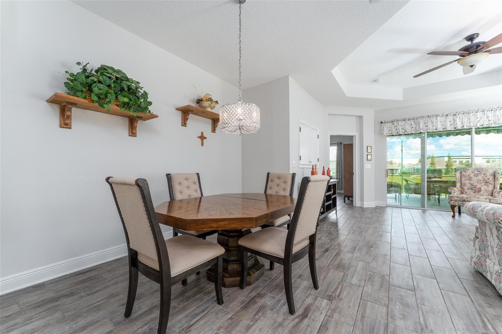 Dining Space Adjacent to Kitchen - 13533 CIRCA CROSSING DR, LITHIA