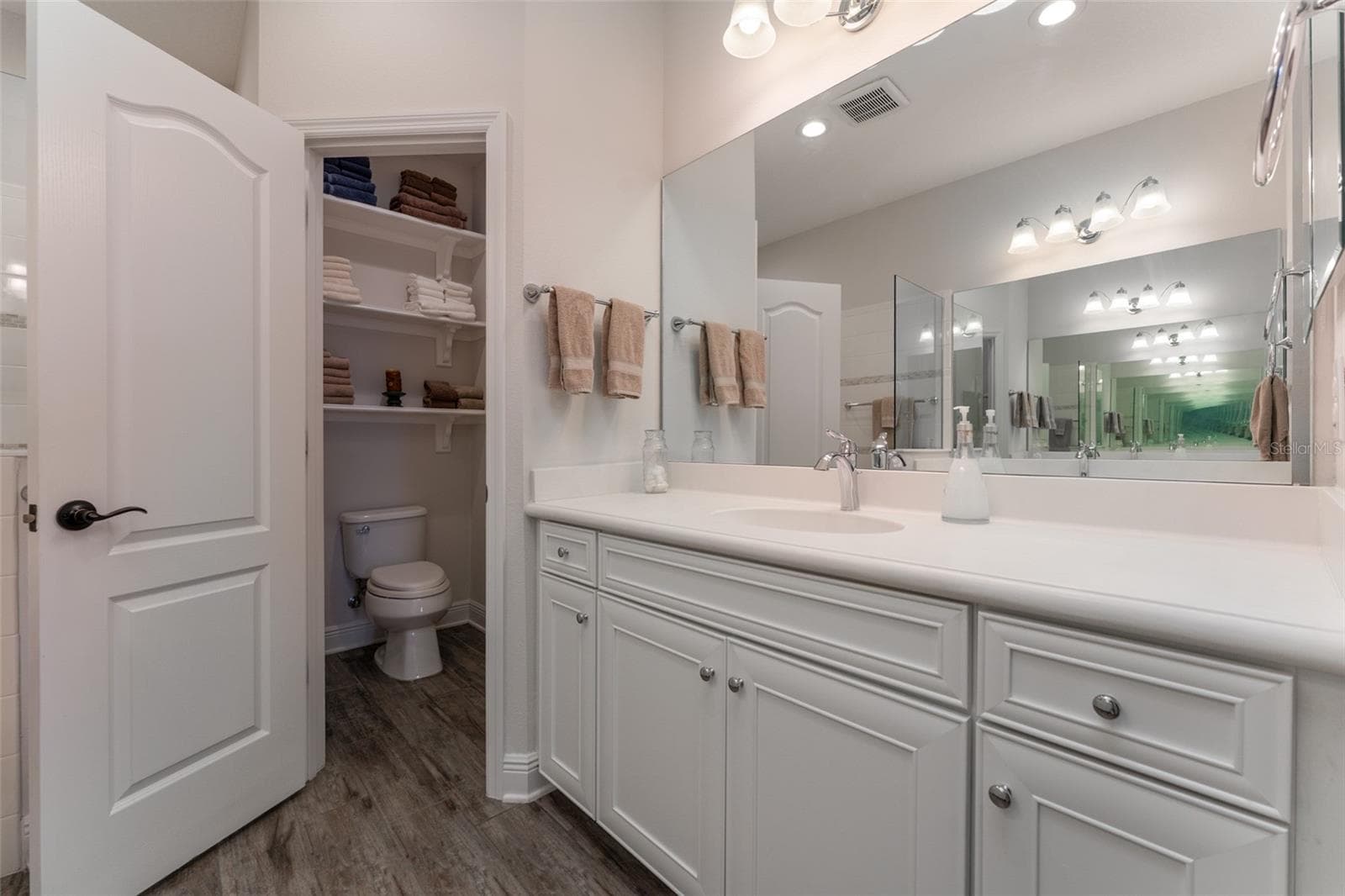 Primary Suite Bath - 13533 CIRCA CROSSING DR, LITHIA