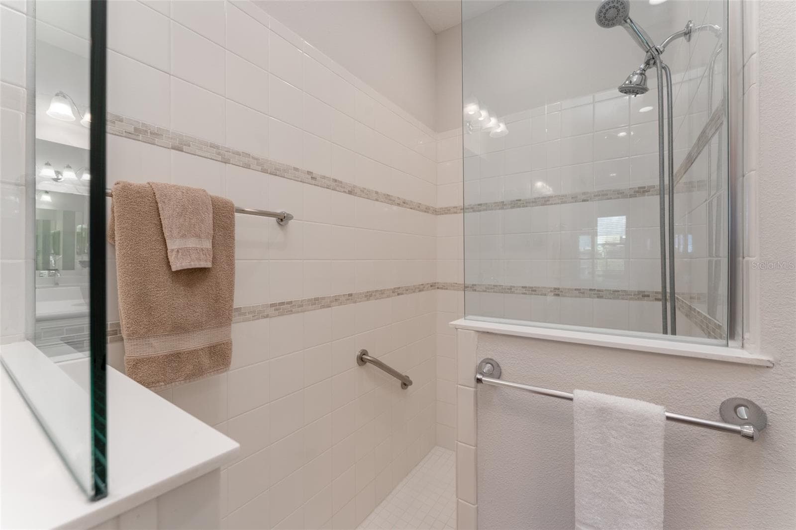 Primary Suite Bath - 13533 CIRCA CROSSING DR, LITHIA