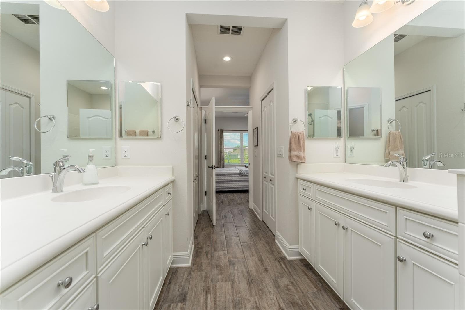 Primary Suite Bath - 13533 CIRCA CROSSING DR, LITHIA