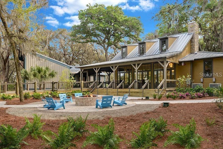 Fishhawk West Amenities - 13533 CIRCA CROSSING DR, LITHIA