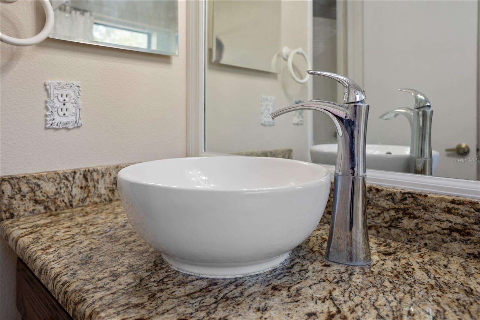 Guest bathroom - 518 HUXFORD CT, LAKE MARY