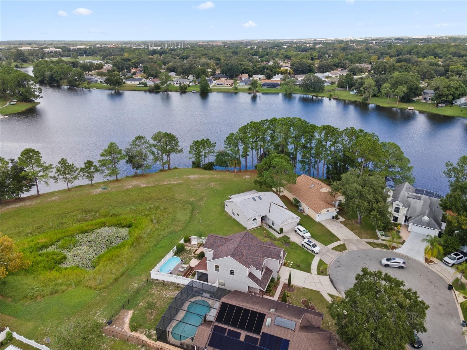 518 HUXFORD CT