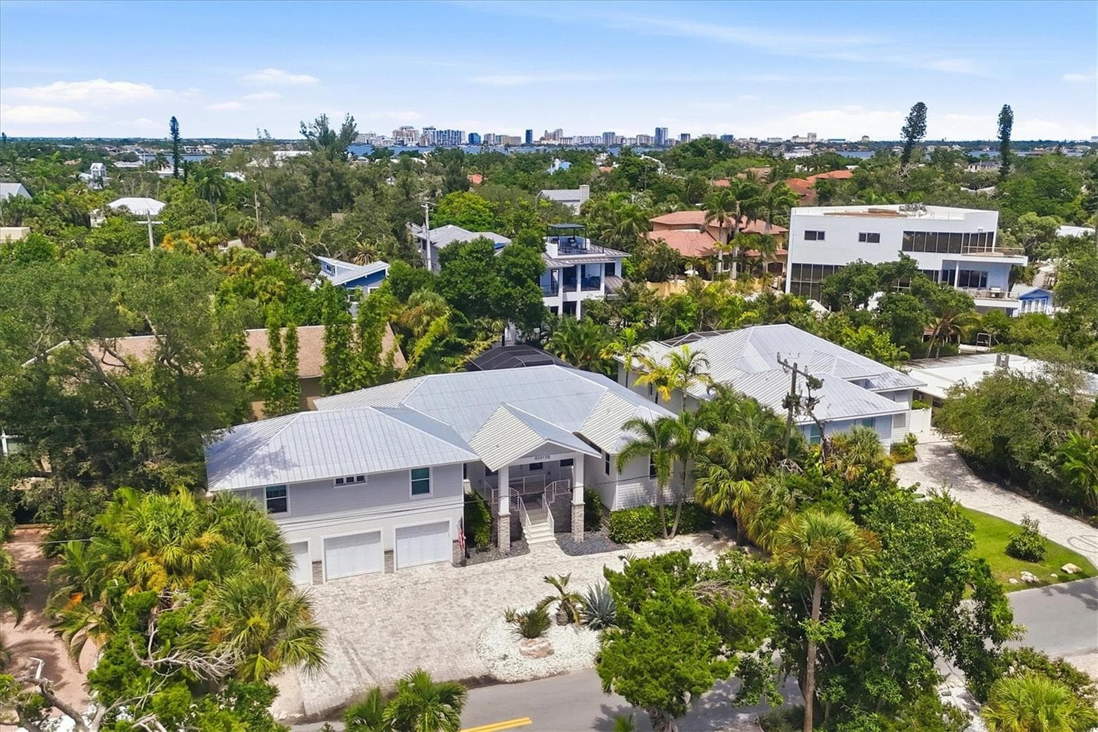 Single Family Residence at 3913 ROBERTS POINT RD, SARASOTA, photo 2 of 24