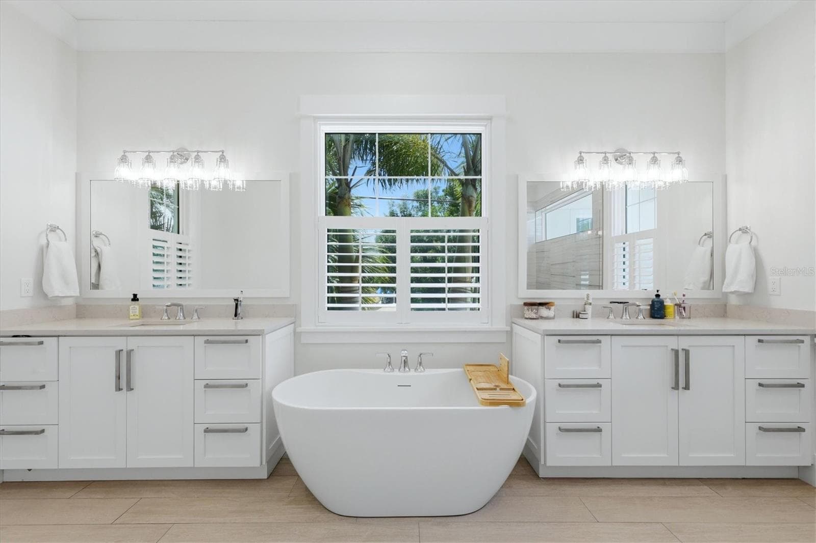 Single Family Residence at 3913 ROBERTS POINT RD, SARASOTA, photo 9 of 24