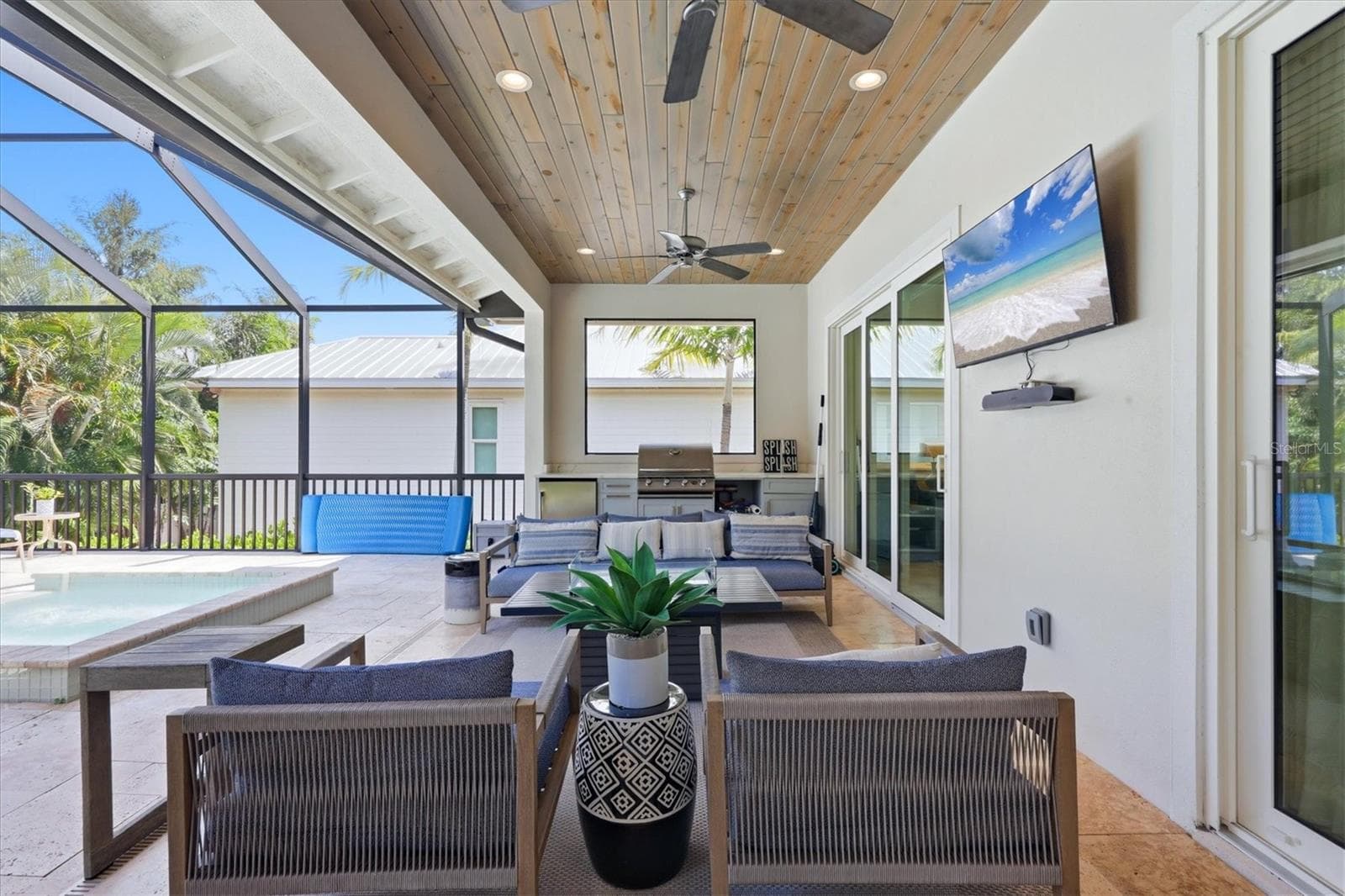 Single Family Residence at 3913 ROBERTS POINT RD, SARASOTA, photo 16 of 24