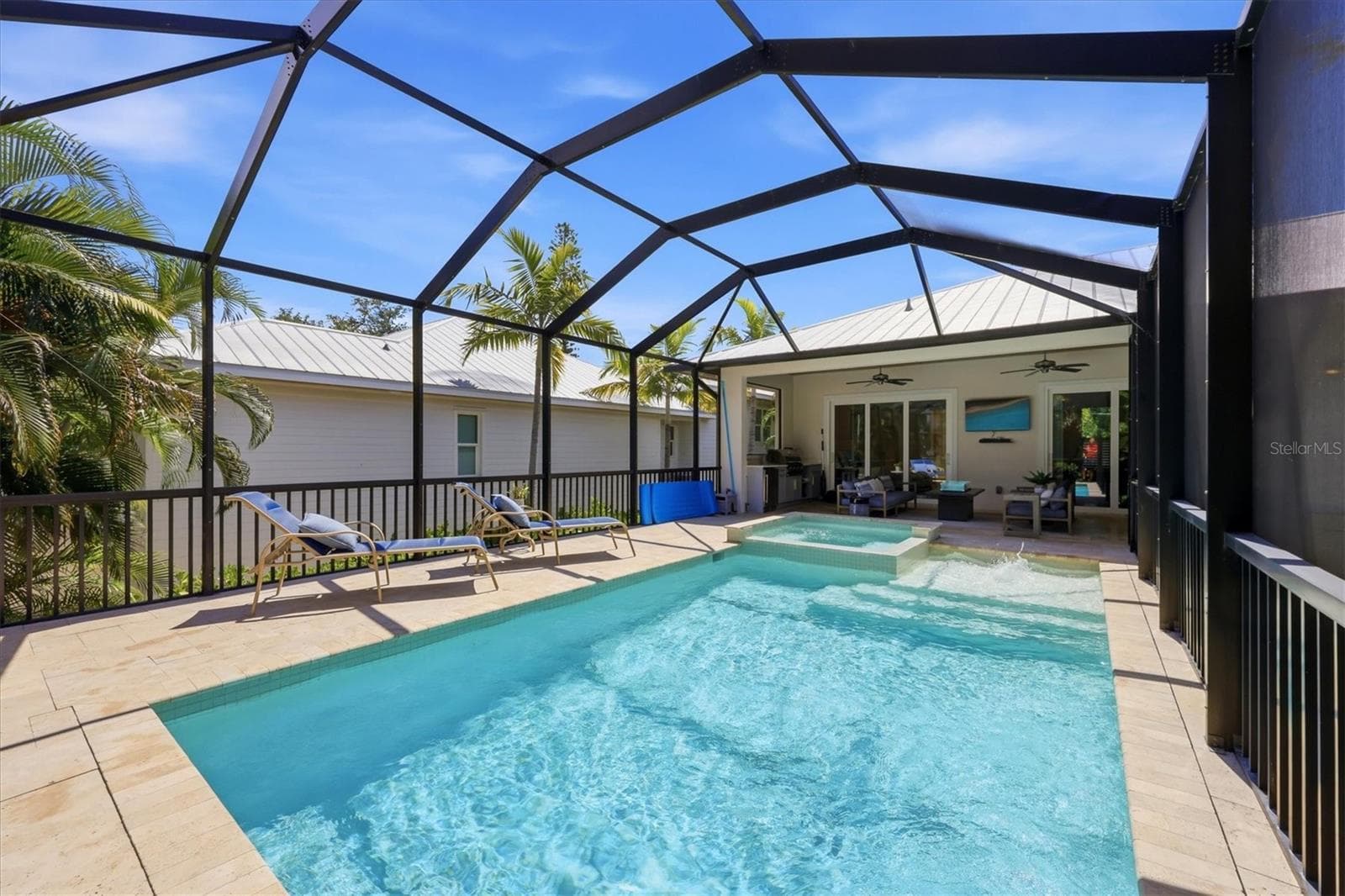 Single Family Residence at 3913 ROBERTS POINT RD, SARASOTA, photo 18 of 24