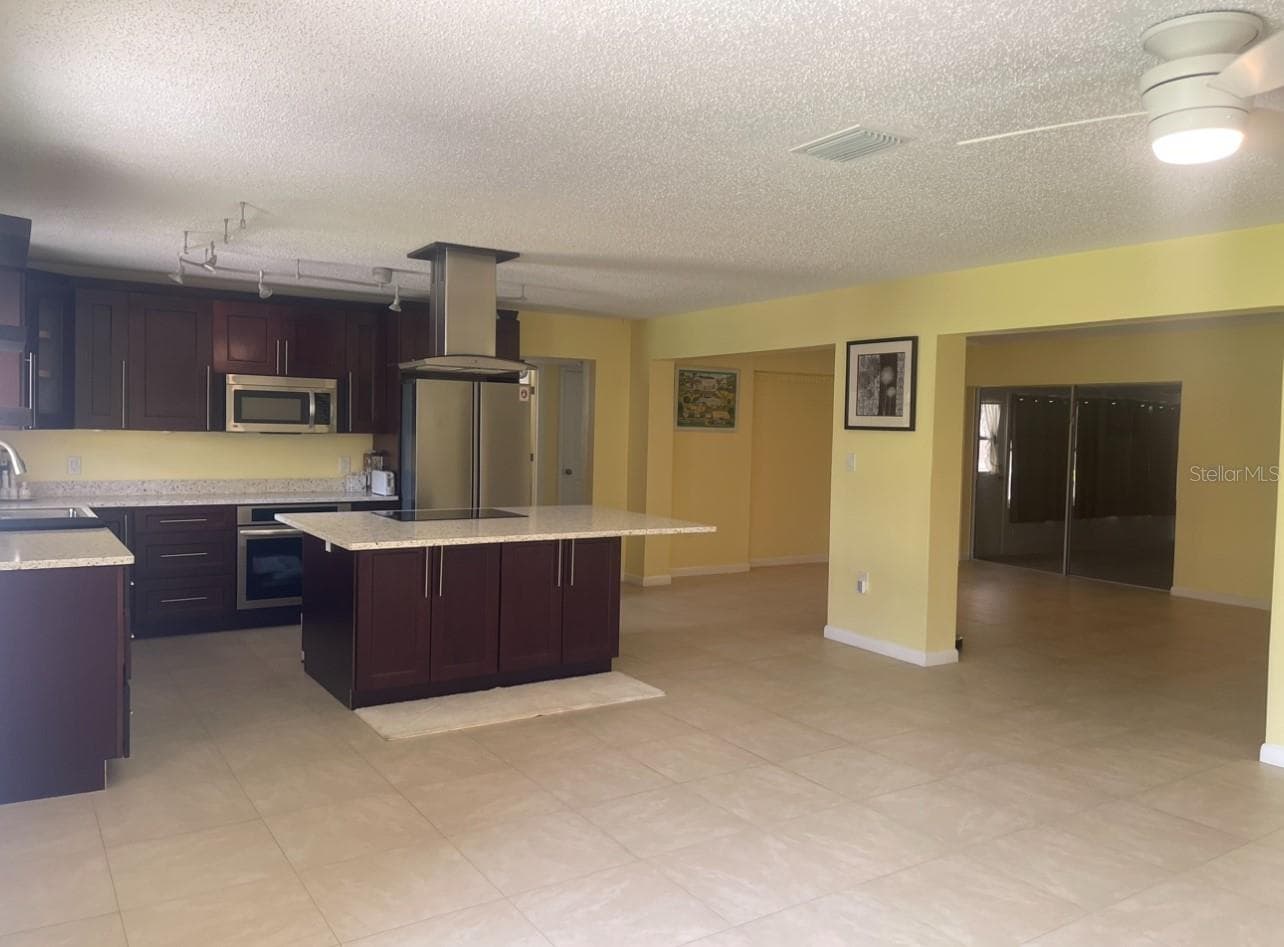 Single Family Residence at 331 SHORE DR E, OLDSMAR, photo 3 of 14