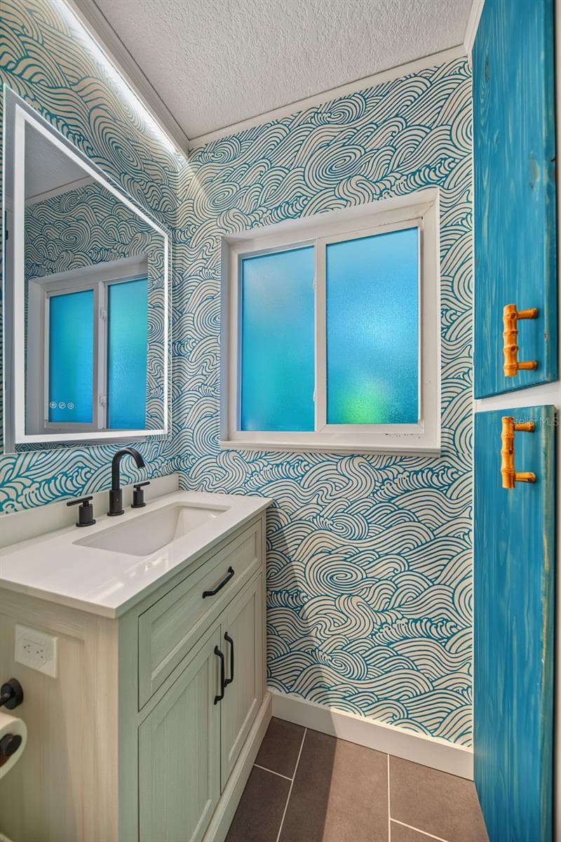 Master Bath 2 - 1616 INDIAN ROCKS RD, BELLEAIR